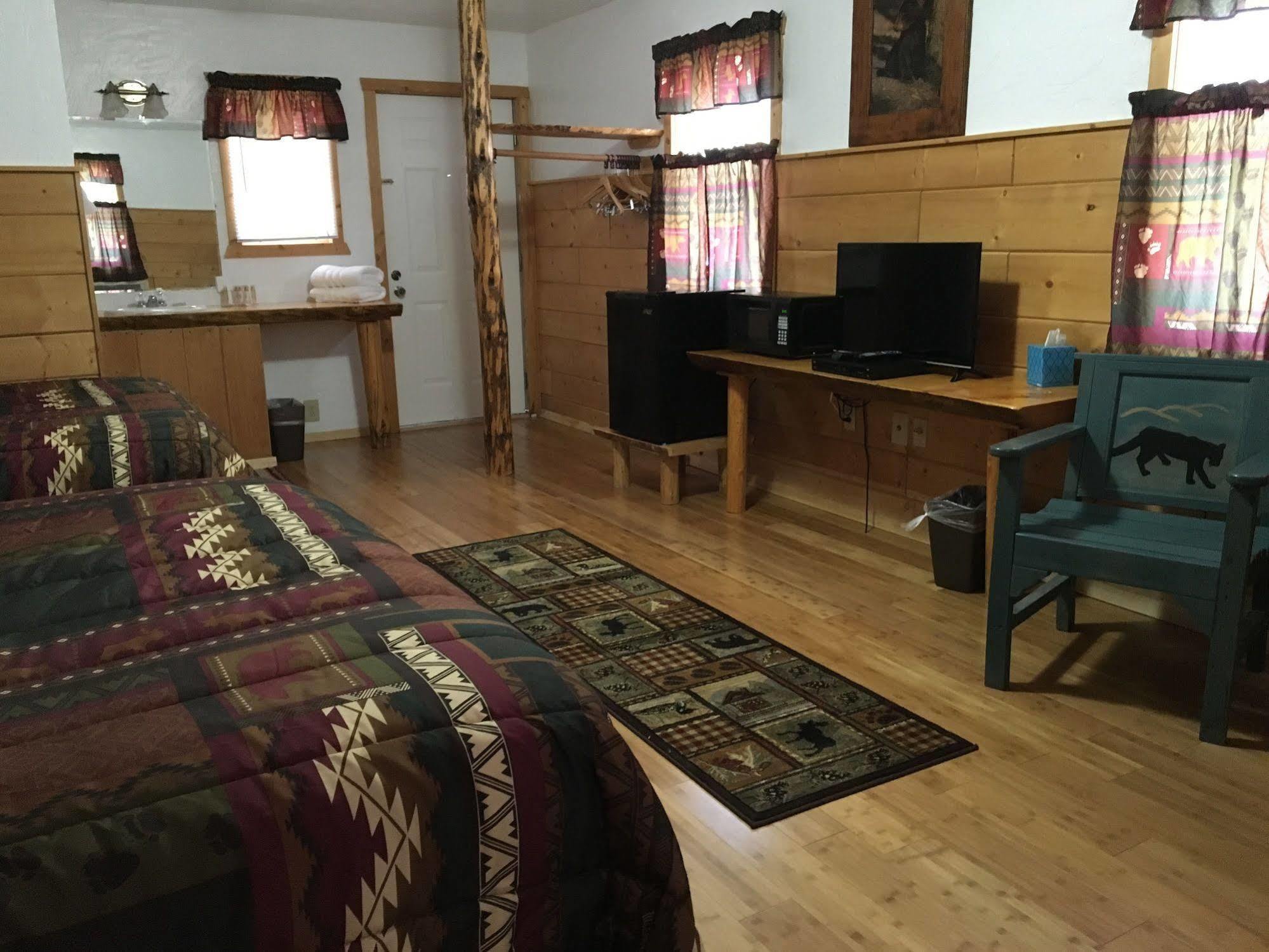 Chinook Winds Motel Dubois Zewnętrze zdjęcie
